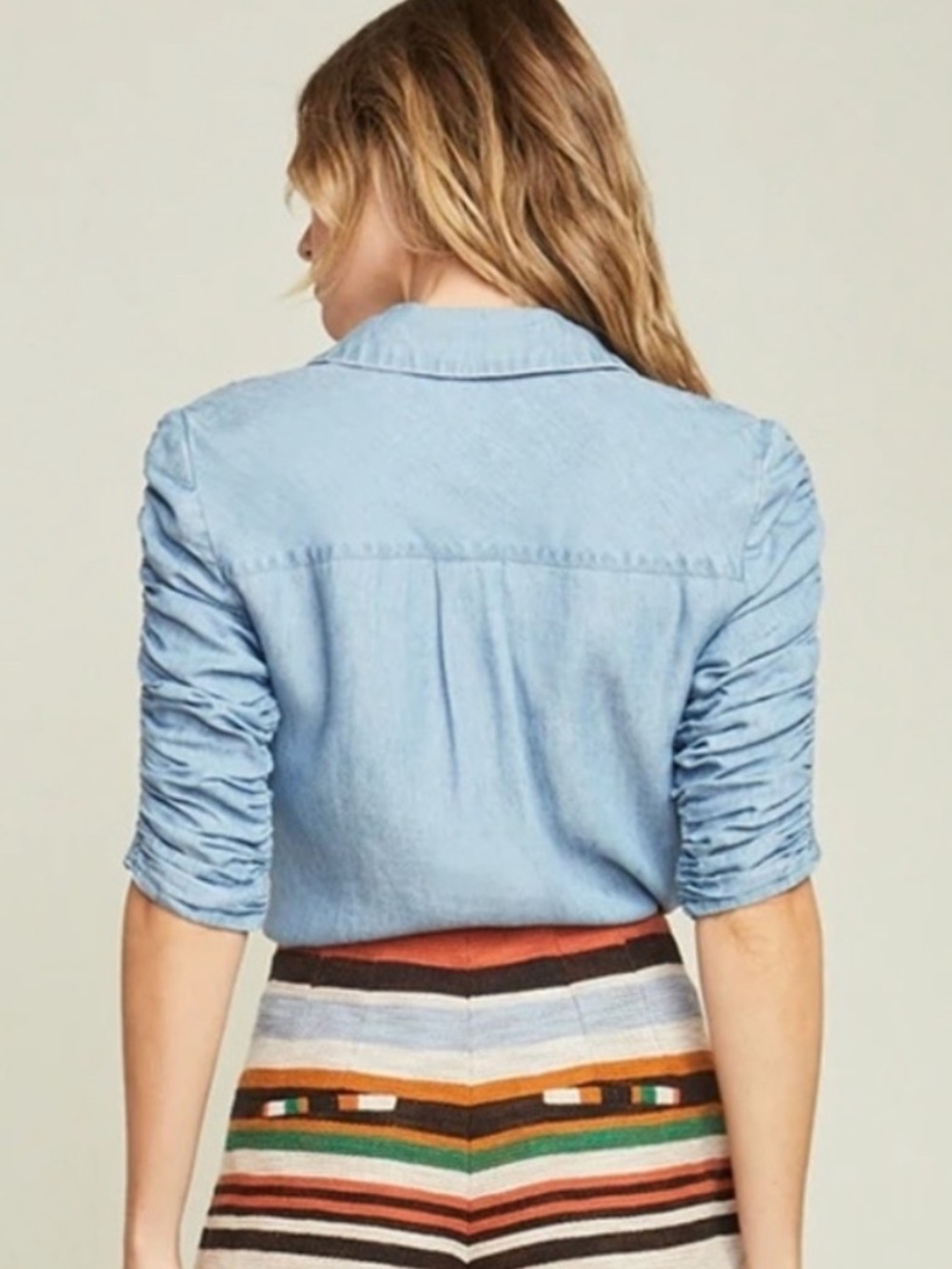Veronica Beard Porta shirt Light Blue Denim  Shirt size large - Picture 3 of 9